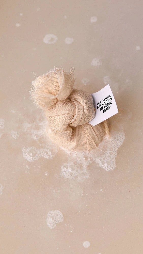 Moisturizing Coconut And Mullein Cataplasm Bath Bomb