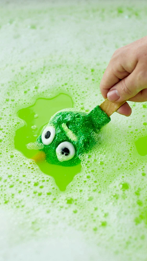 Monster Jay-Hawk Reusable Bubble Bar