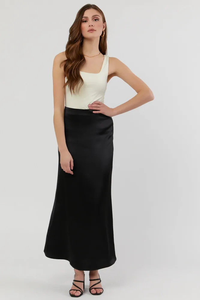 Contour Slit Maxi Skirt – Urban Planet