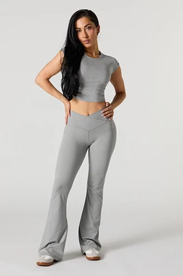 Pantalon à jambe large avec taille en V