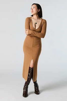 Robe midi en tricot côtelé à manches longues avec encolure V