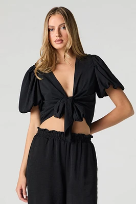 Haut court avec manches bouffantes et attache