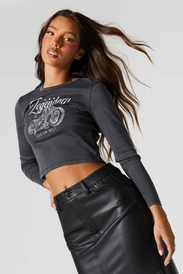 Legendary Graphic Cropped Sleeve Top
