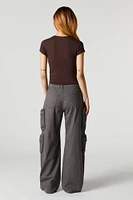 Pantalon cargo à jambe droite avec poches multiples