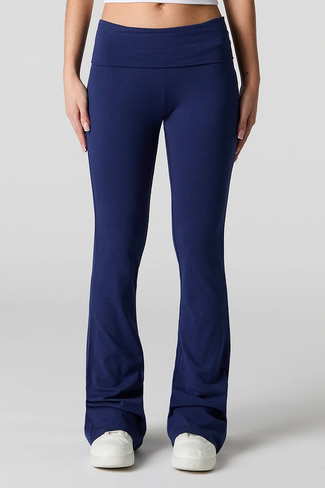 Legging à jambe évasée avec taille pliée