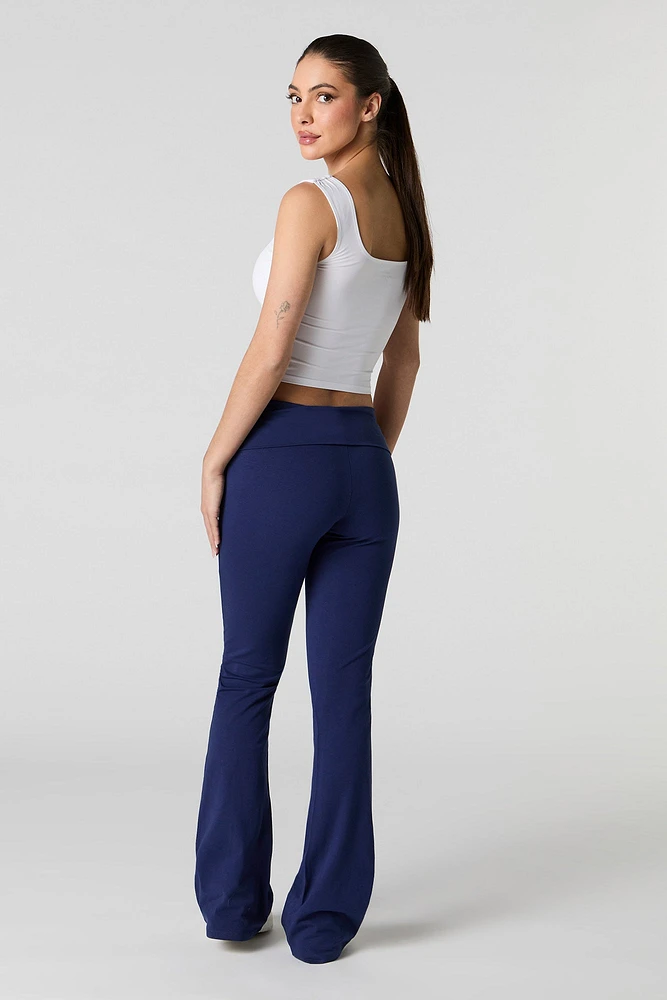Legging à jambe évasée avec taille pliée