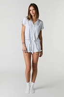 Ensemble pyjama avec haut boutonné et short