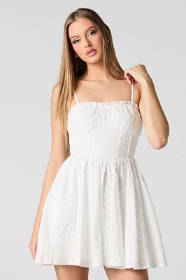 Minirobe corset avec oeillets