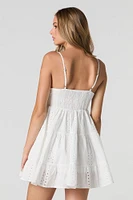 Minirobe de style nuisette avec oeillets