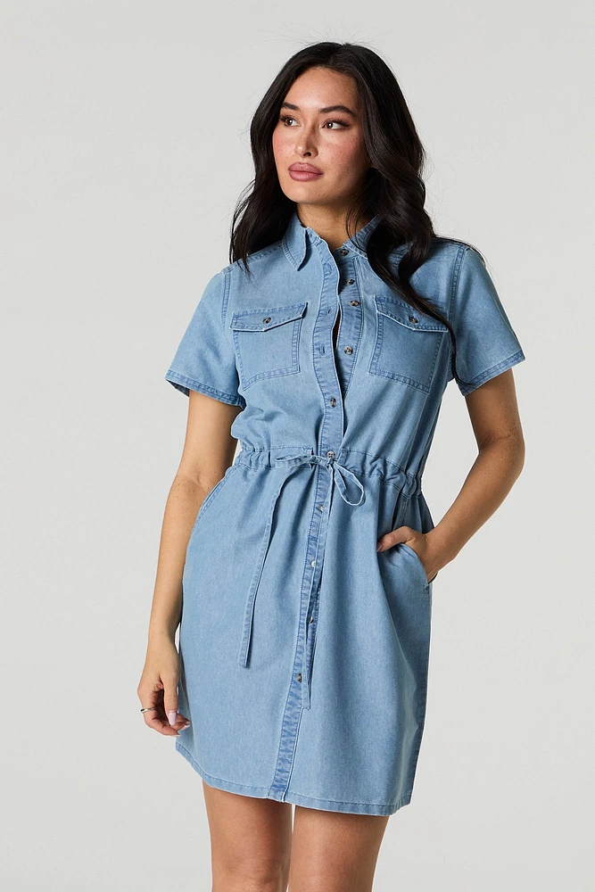 Robe boutonnée en denim avec col