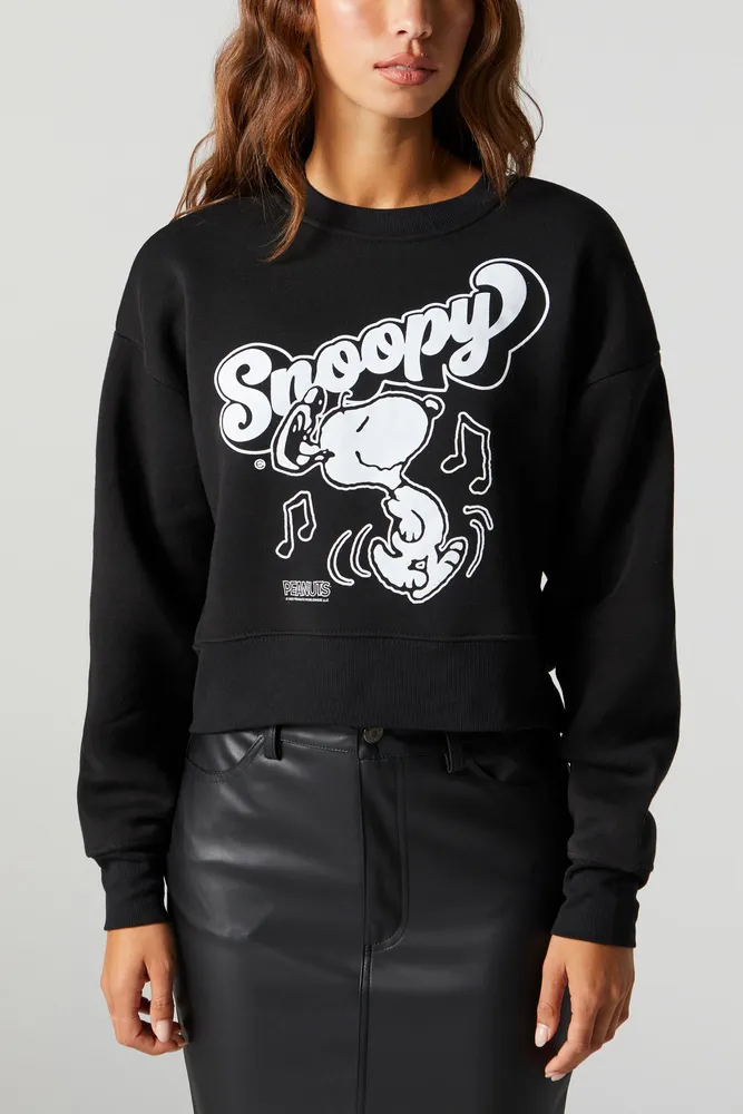 Snoopy Graphic Cropped Sweatshirt