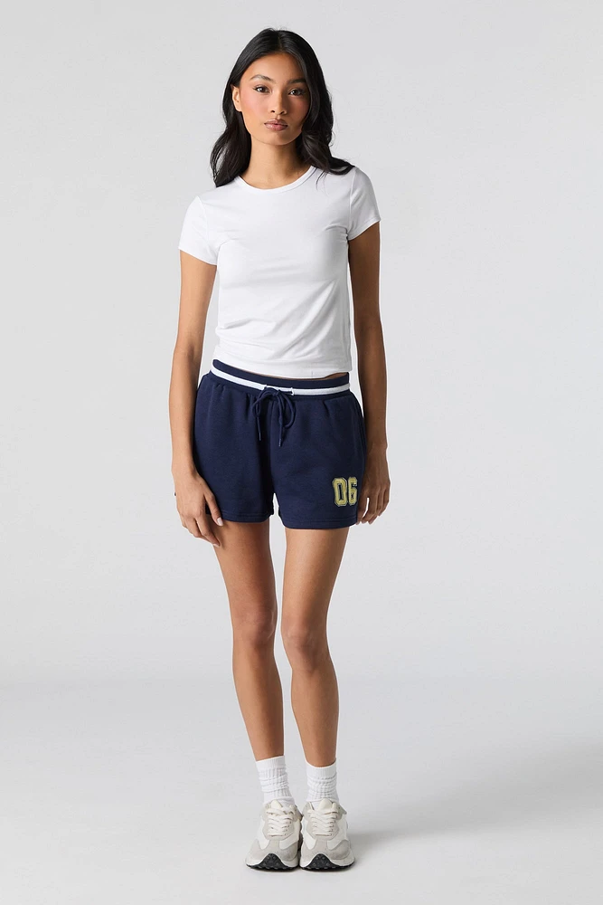 Short en molleton avec motif brodé à taille coulissante