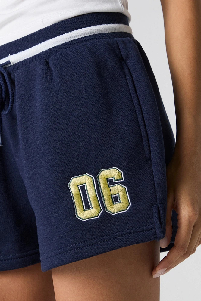 Short en molleton avec motif brodé à taille coulissante