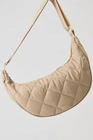 Sac à l'épaule en nylon matelassé forme de demi-lune