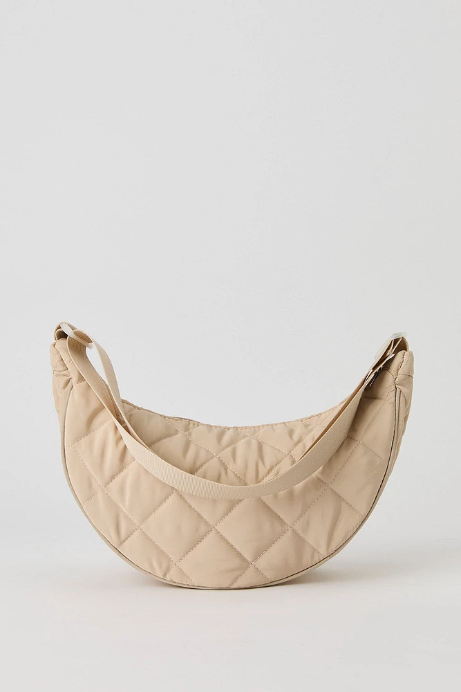 Sac à l'épaule en nylon matelassé forme de demi-lune