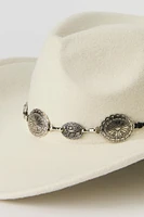 Chapeau de cowboy avec chaîne et médaillon
