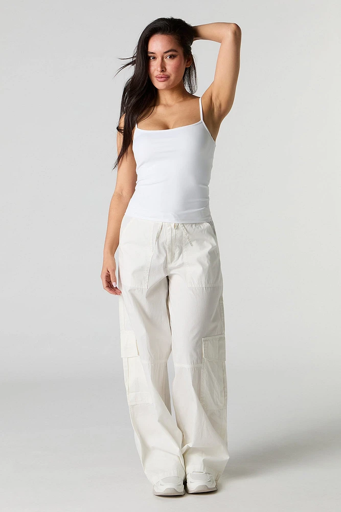 Camisole profilée à encolure dégagée