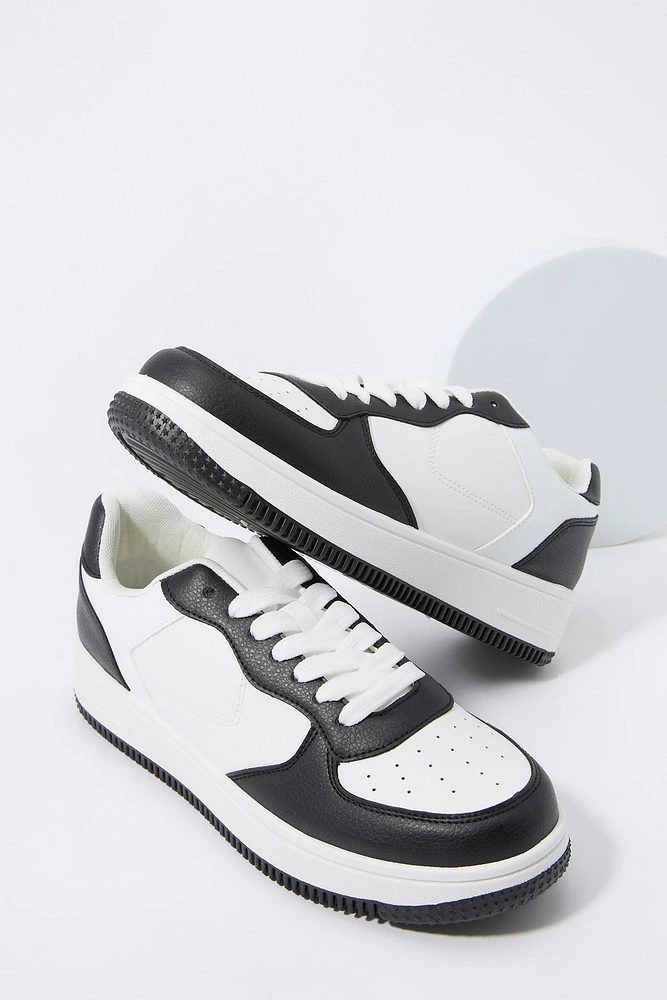 Classic Low Top Sneaker