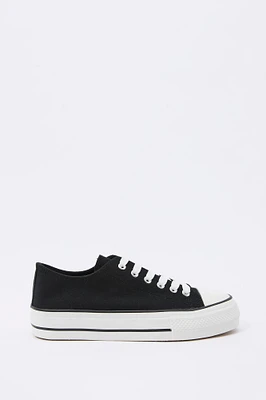 Low Top Platform Sneaker