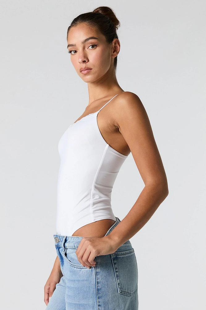 Maillot-camisole profilÃ© avec lisÃ©rÃ© de dentelle