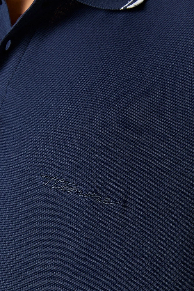 Polo avec motif brodé
