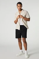 Short mi-long uni à taille coulissante