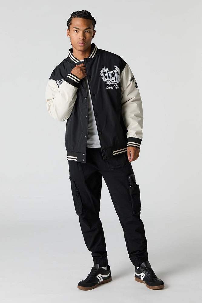 Blouson aviateur de style universitaire