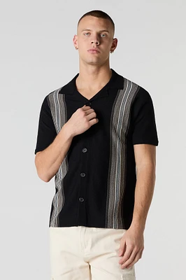Haut boutonné en tricot rayé à manches courtes