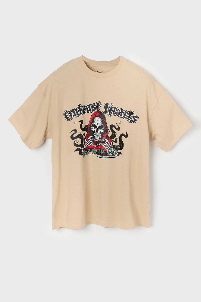 Outcast Hearts Graphic T-Shirt