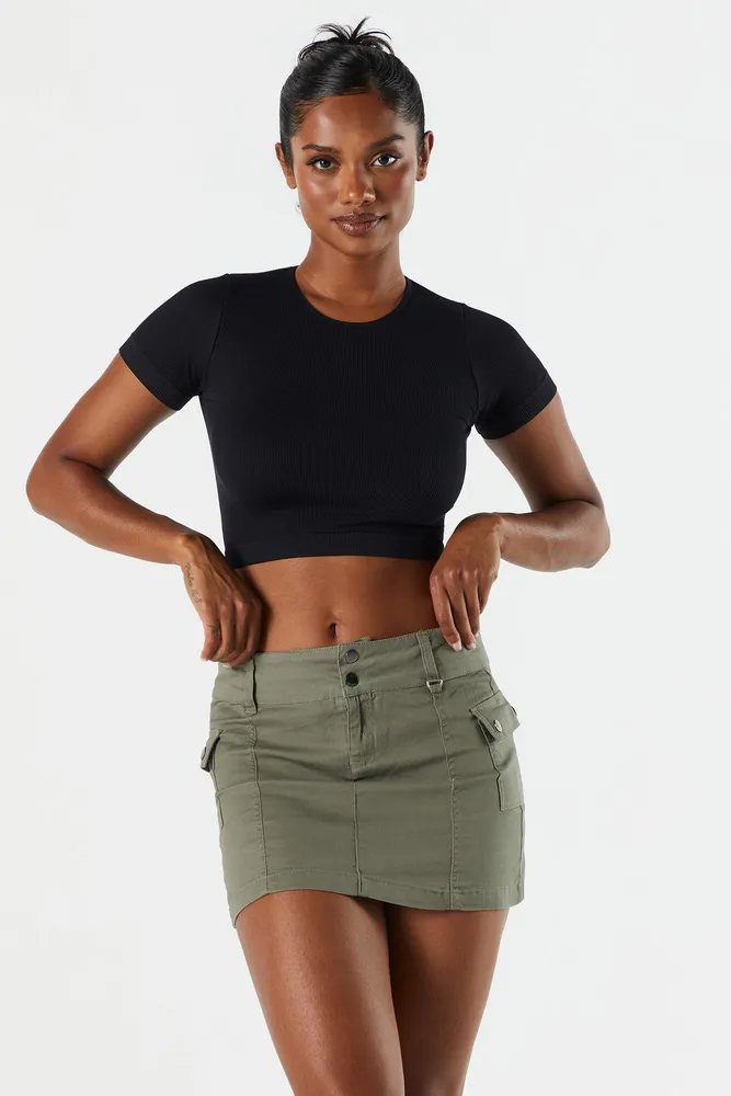 Stitches Solid Seamless Ribbed Cropped T-Shirt