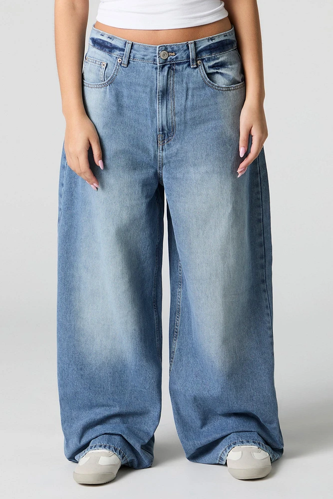 Rigid Low Rise Baggy Wide Leg Jean