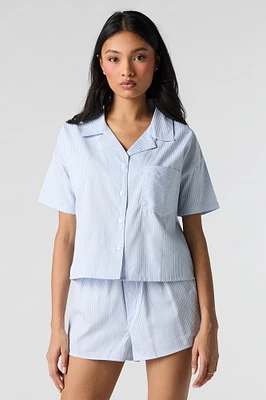 Ensemble pyjama avec haut boutonné rayé et short