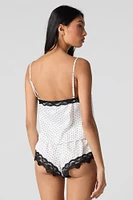 Ensemble pyjama avec débardeur et short en satin liséré de dentelle