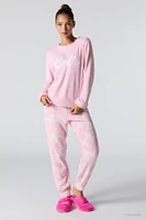 Ensemble pyjama cadeau avec haut à manches longues en peluche imprimé Barbie™ et pantalon