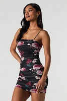 Minirobe ruchée en filet