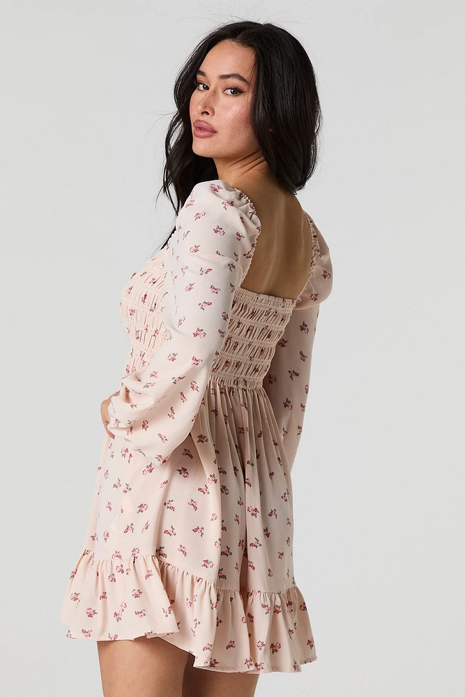 Minirobe smockée ruchée fleurie