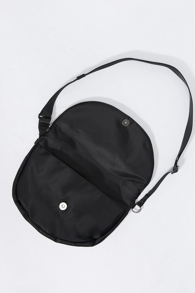 Sac à bandoulière en nylon demi-lune