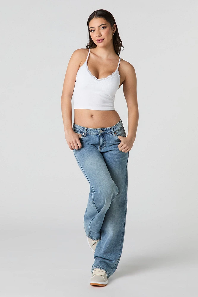 Camisole côtelée courte sans couture avec liséré de dentelle