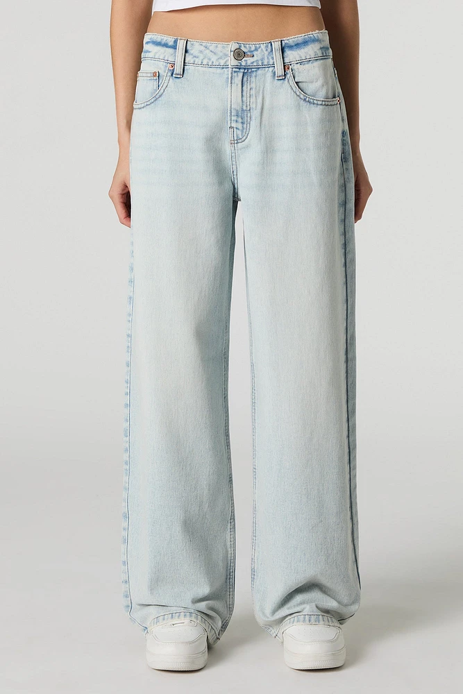 Light Wash Low Rise Wide Leg Jean