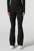 Pantalon Active à jambe évasée ruché au dos