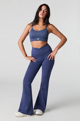 Pantalon Active à jambe évasée avec poches latérales surplis