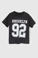 T-shirt de coupe garçonne à imprimé Brooklyn 92