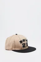 Casquette réglable avec motif brodé 23