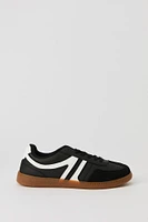 Retro Low Top Sneaker