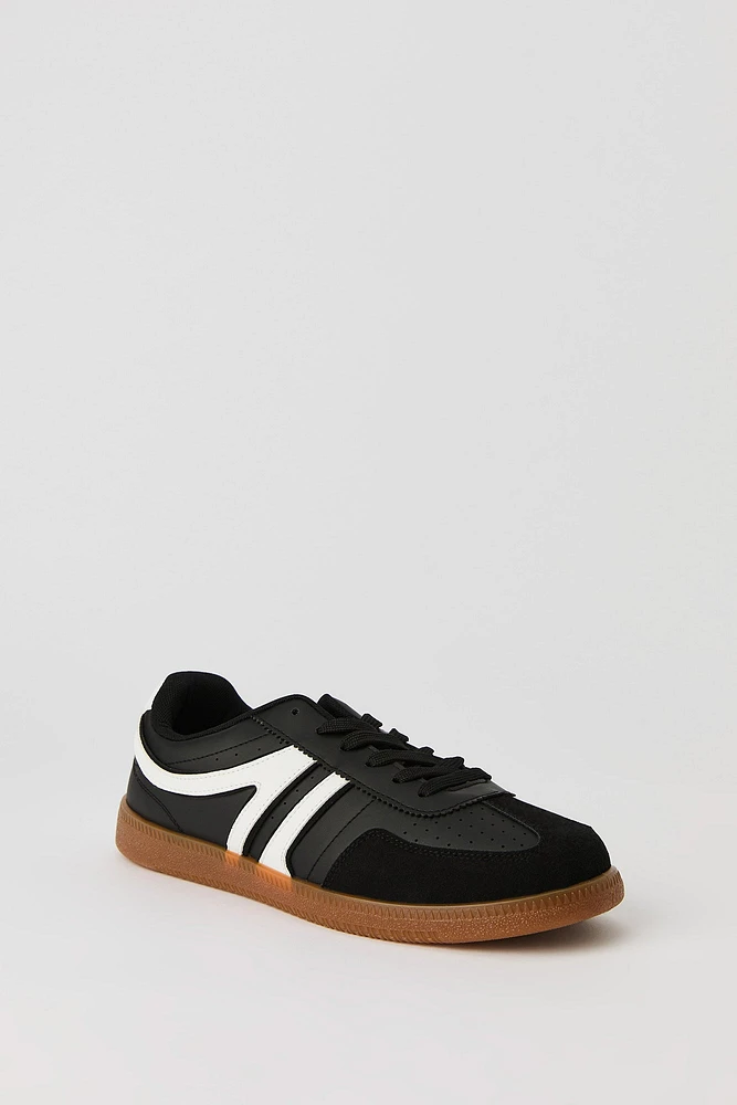 Retro Low Top Sneaker