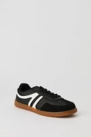 Retro Low Top Sneaker