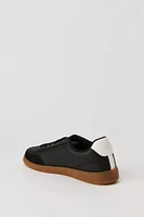 Retro Low Top Sneaker