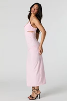 Robe midi à fente et découpe avec anneau