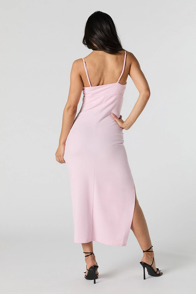 Robe midi à fente et découpe avec anneau