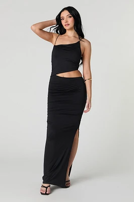 Robe maxi profilée avec découpes